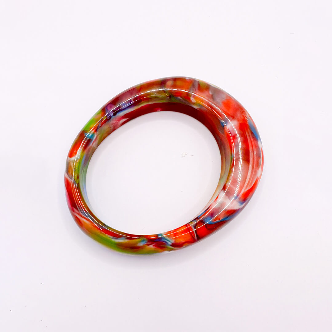 Solid Oval Bangle